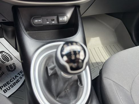Used 2014 Kia Soul FWD image 26