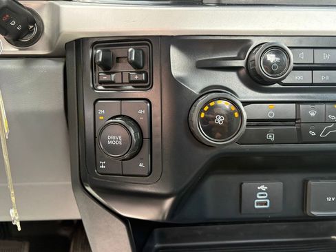 Used 2023 Ford F250 XL w/ FX4 Off-Road Package AWD/4WD image 21