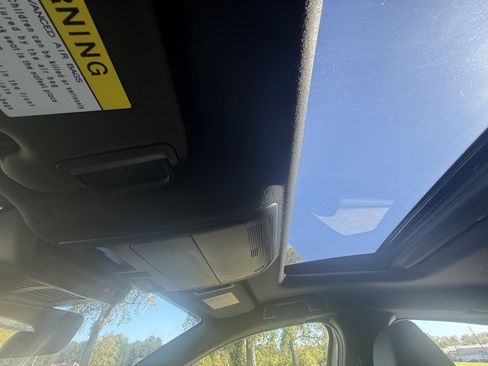 Used 2024 MAZDA MAZDA3 s image 28