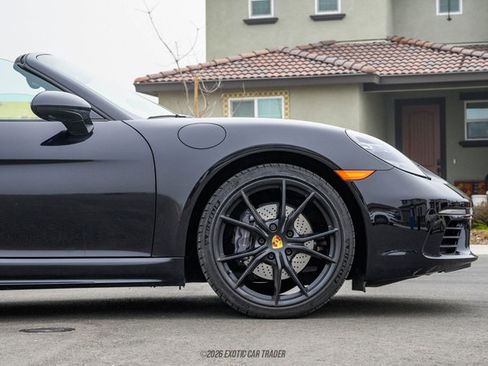 Used 2025 Porsche 718 Boxster image 11