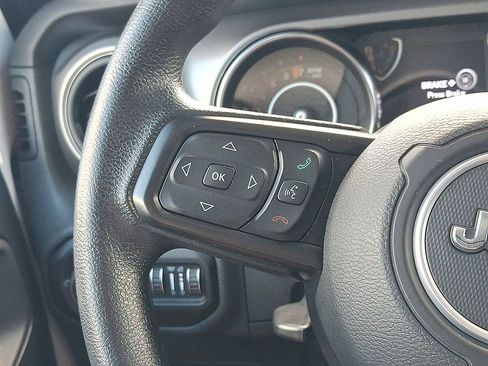 Used 2021 Jeep Wrangler Unlimited Sport AWD/4WD image 8