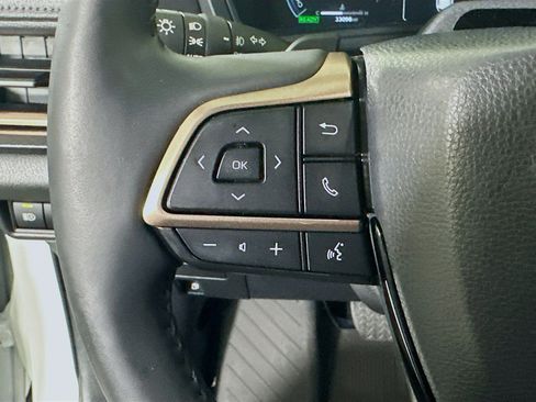 Used 2025 Toyota Grand Highlander AWD Hybrid image 16