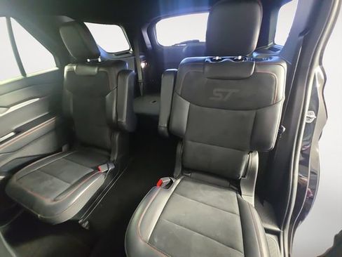 Certified 2025 Ford Explorer ST AWD/4WD image 13