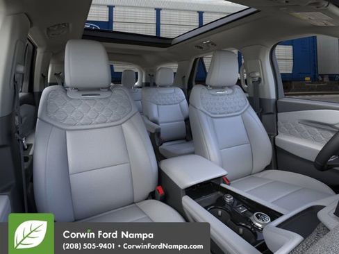New 2026 Ford Explorer Platinum image 10