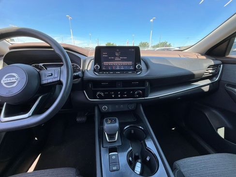 Used 2021 Nissan Rogue S AWD/4WD image 9
