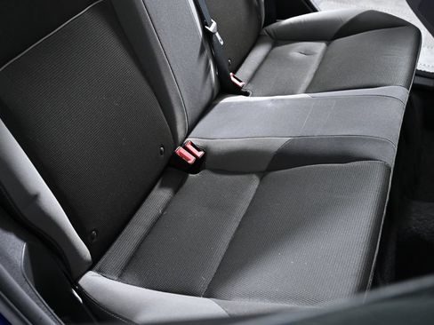 Used 2012 Ford Focus SE FWD image 22