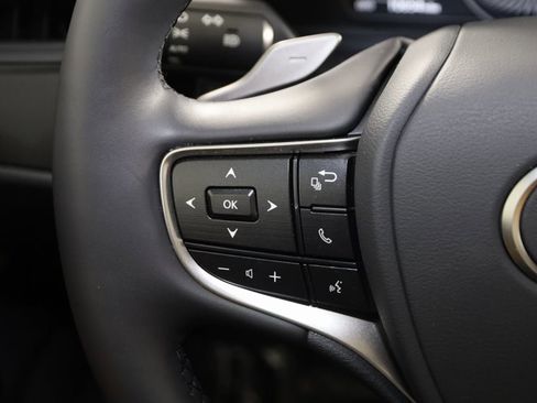 Used 2024 Lexus ES 350 w/ Premium Package image 36