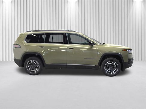 New 2026 Jeep Cherokee Laredo AWD/4WD image 2
