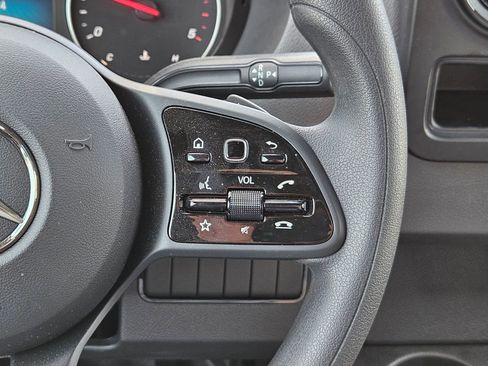 Used 2023 Mercedes-Benz Sprinter 3500 image 15