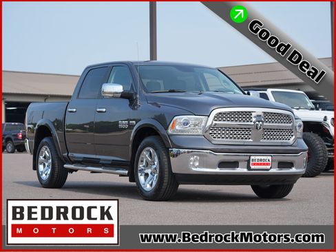 Used 2016 RAM 1500 Laramie AWD/4WD image 1