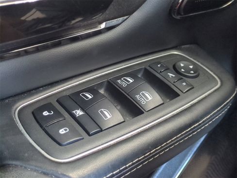 Used 2022 RAM 1500 Limited w/ Night Edition image 25