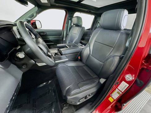 Used 2025 Toyota Tundra Platinum AWD/4WD image 12