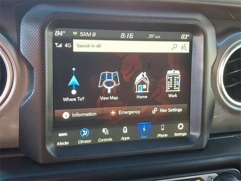 Used 2022 Jeep Wrangler Unlimited Sahara image 17