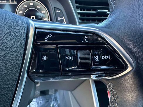 Used 2021 Audi A6 Premium Plus w/ Premium Plus Package image 16