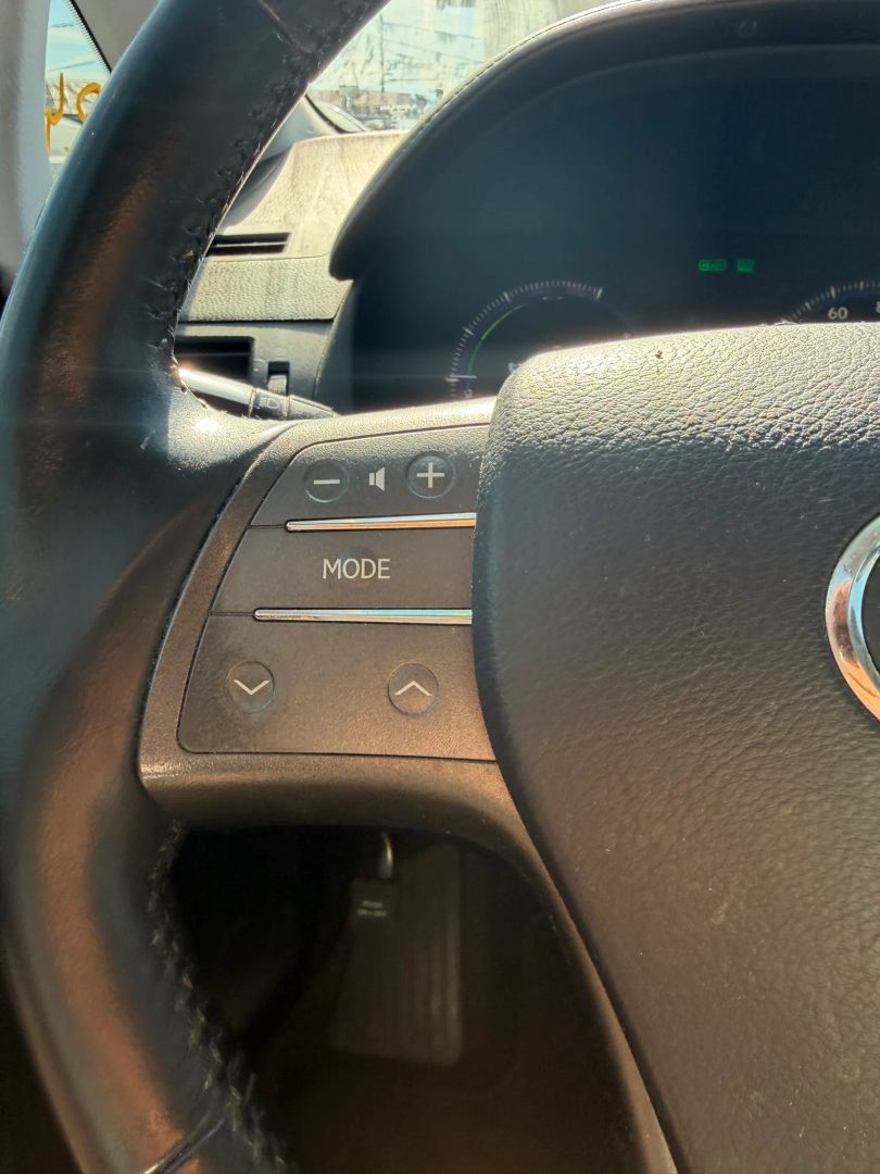 Used 2010 Lexus HS 250h FWD image 16