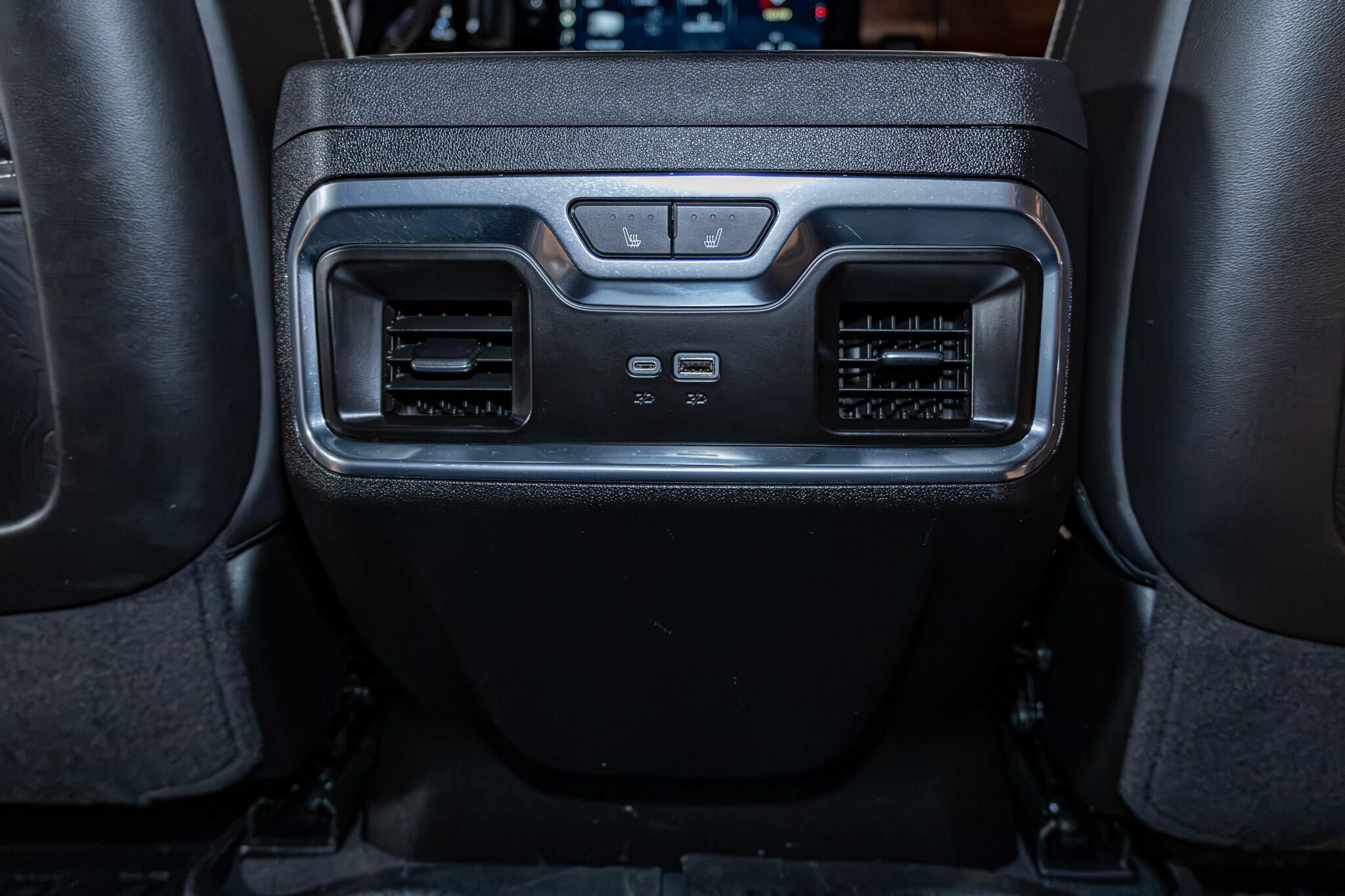 Used 2024 GMC Sierra 2500 Denali Ultimate AWD/4WD image 25
