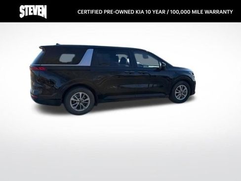 Certified 2024 Kia Carnival LX image 6