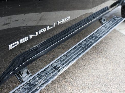 Used 2024 GMC Sierra 3500 Denali Ultimate image 9