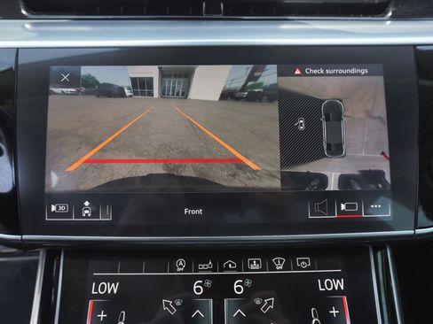 Used 2020 Audi S8 L w/ S8 Executive Package AWD/4WD image 27