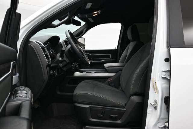 Used 2024 RAM 2500 Big Horn w/ Safety Group AWD/4WD image 20