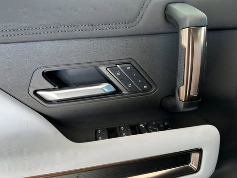 New 2025 GMC Hummer EV 3X image 12