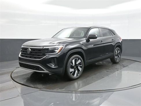 New 2026 Volkswagen Atlas Cross Sport SE image 3