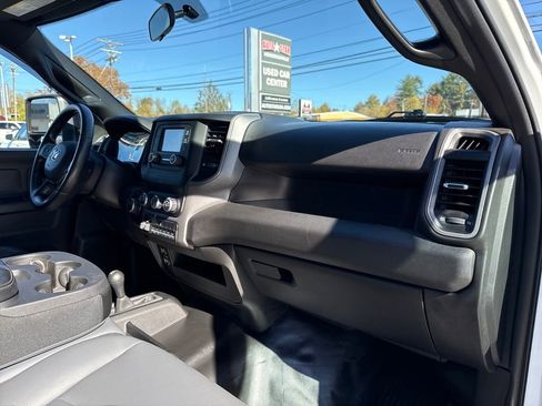 Used 2023 RAM 2500 Tradesman w/ Chrome Appearance Group image 29