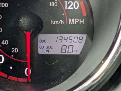 Used 2008 Toyota Matrix FWD image 22