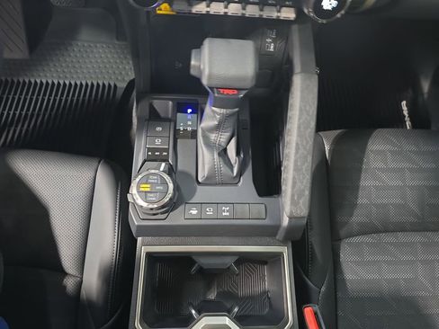 Used 2025 Toyota Tacoma TRD Off-Road w/ TRD Off Road Premium Package image 25