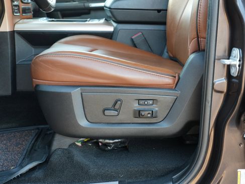 Used 2016 RAM 1500 Laramie Longhorn w/ Convenience Group image 15