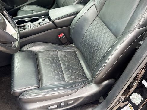 Used 2023 Nissan Maxima Platinum w/ Sport Mat Group FWD image 19