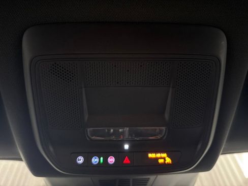 Used 2025 Chevrolet Blazer EV LT FWD image 34