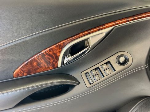 Used 2013 Buick LaCrosse Leather FWD image 12