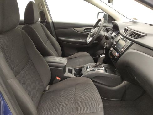 Used 2020 Nissan Rogue Sport S image 21