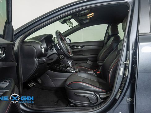 Used 2020 Kia Forte GT FWD image 11