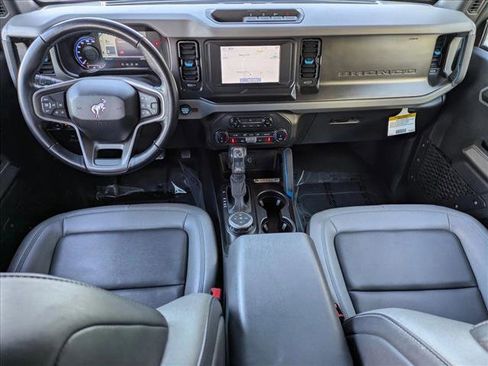 Used 2022 Ford Bronco Black Diamond image 17