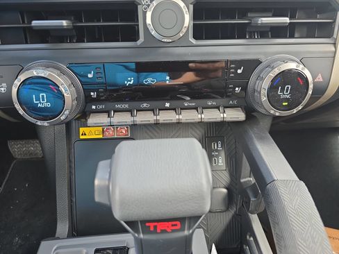 New 2026 Toyota Tacoma TRD Off-Road AWD/4WD image 20
