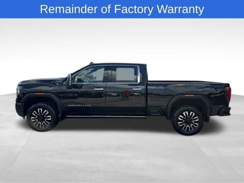 Used 2024 GMC Sierra 2500 Denali Ultimate image 2