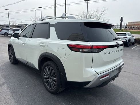 Used 2023 Nissan Pathfinder SL w/ SL Premium Package image 12