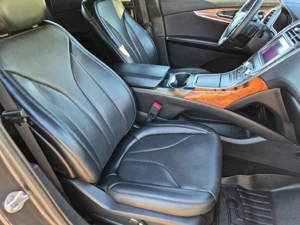 Used 2020 Lincoln Nautilus Reserve AWD/4WD image 23