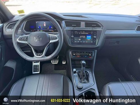 Certified 2023 Volkswagen Tiguan SE R-Line image 18