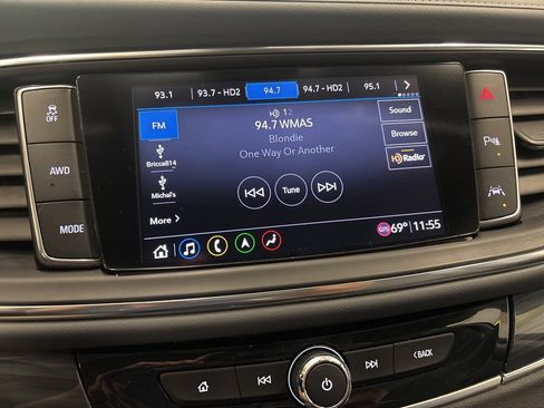 Used 2021 Buick Enclave Premium w/ Sun and Sites Package image 16