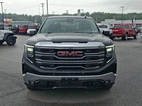 Used 2024 GMC Sierra 1500 SLT AWD/4WD image 10