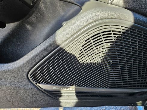 Used 2018 Audi A4 2.0T Premium Plus w/ Premium Plus Package image 16