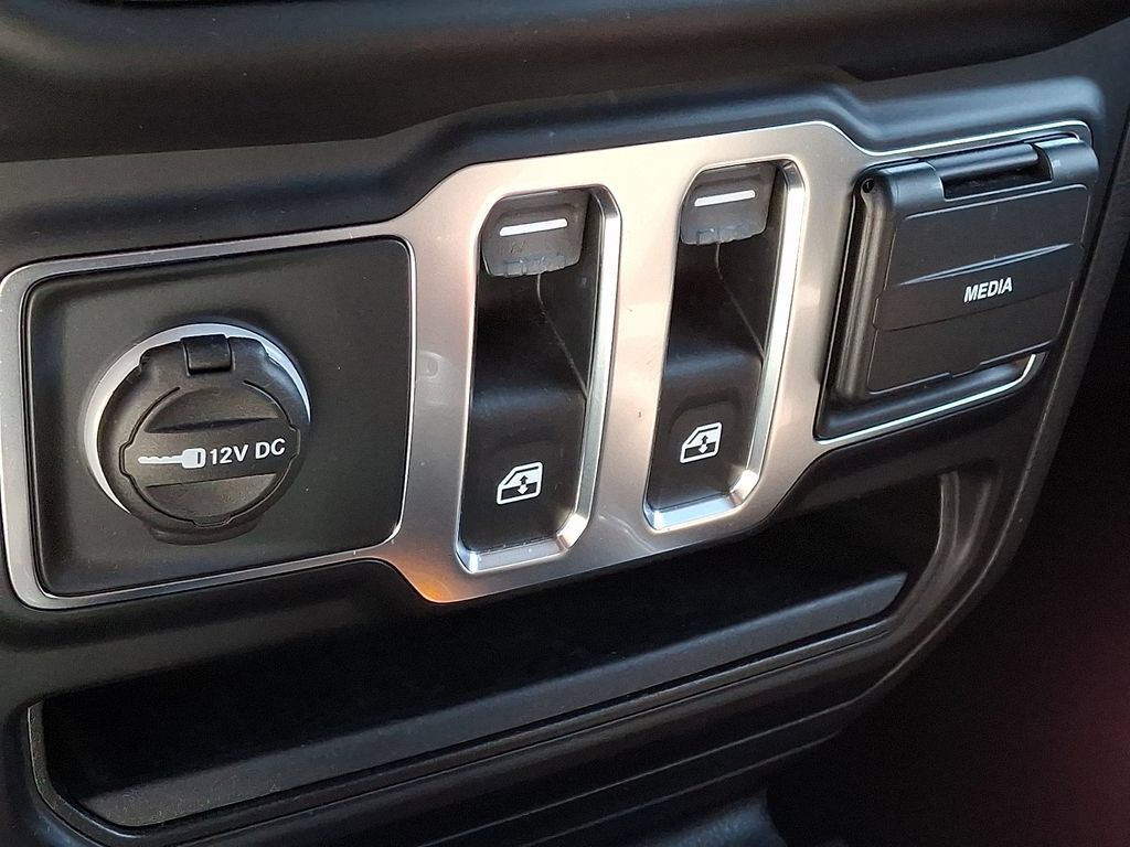 Used 2021 Jeep Wrangler Sport AWD/4WD image 24