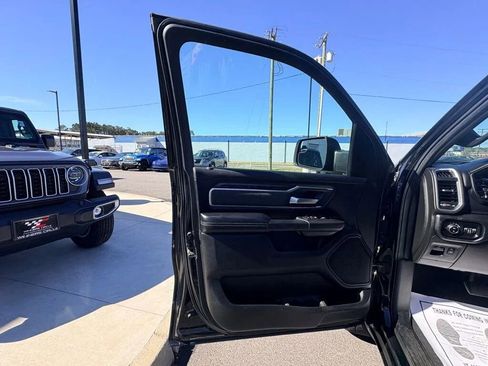 Used 2019 RAM 1500 Big Horn AWD/4WD image 30