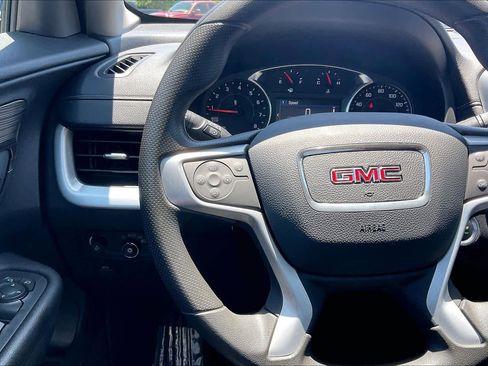 Used 2023 GMC Terrain SLE w/ Driver Convenience Package FWD image 22