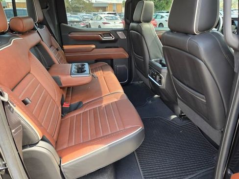 Used 2023 GMC Sierra 1500 Denali Ultimate image 18