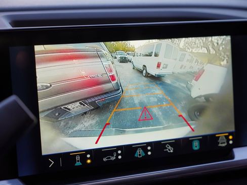 Used 2024 Chevrolet Silverado 3500 High Country w/ Technology Package image 32