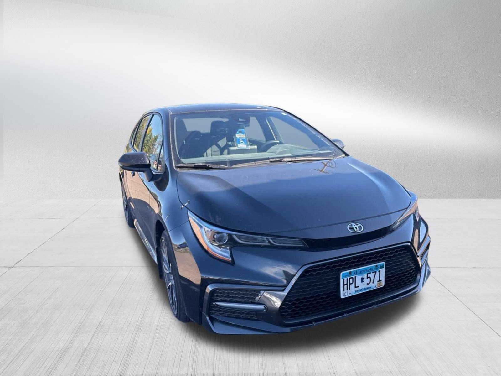 Used 2022 Toyota Corolla SE FWD image 3